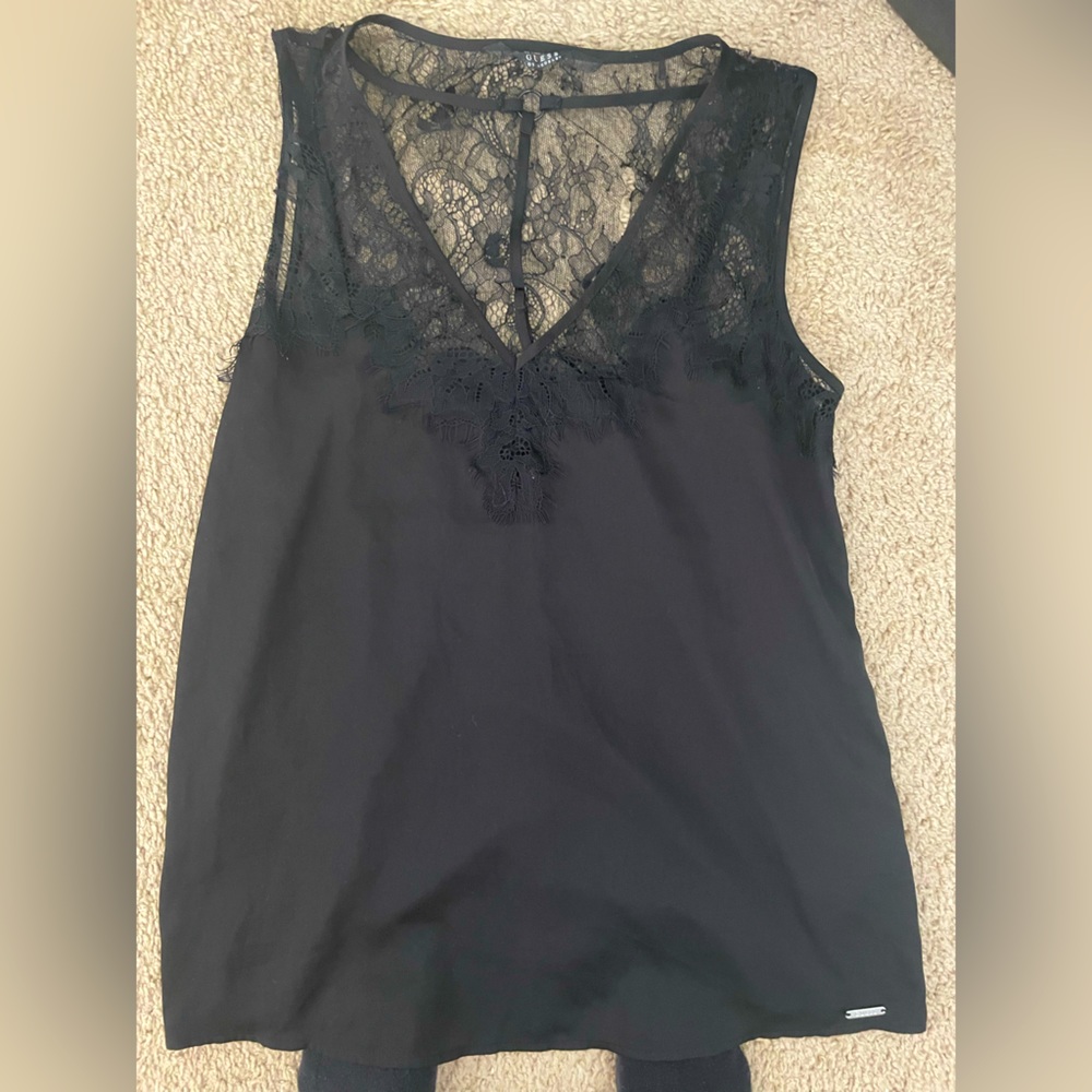 Guess top